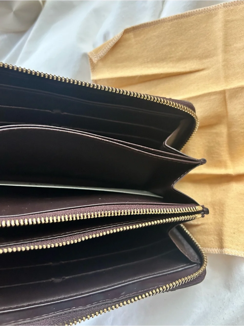 Louis Vuitton Vernis Long Zip Wallet in Brown / Deep Burgundy